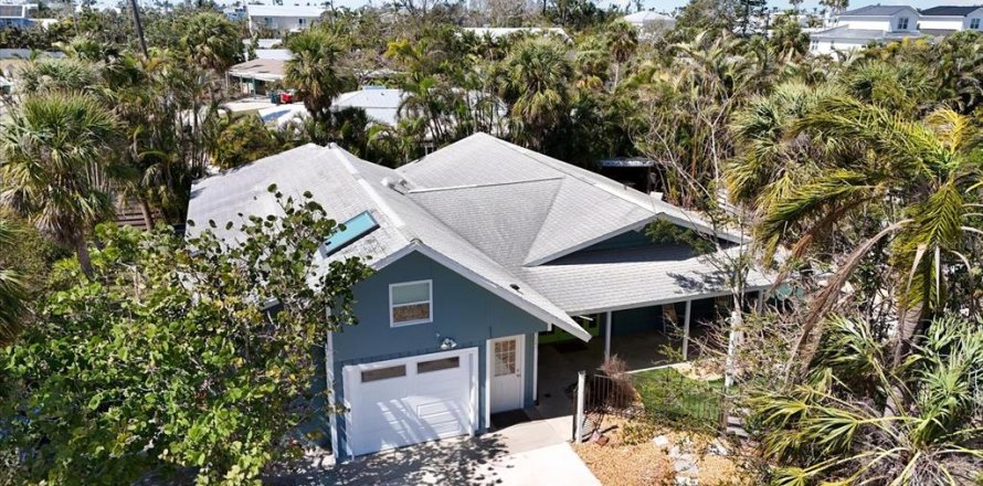 Casa en Holmes Beach, Florida 4 dormitorios, 202.81 m2 № 1724504