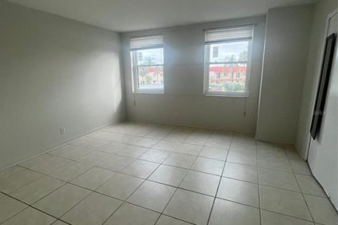 Copropriété à louer à Treasure Island, Floride: 1 chambre, 83.15 m2 № 1905651 - photo 3