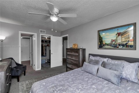 Condo in Ocala, Florida, 2 bedrooms  № 2018718 - photo 22