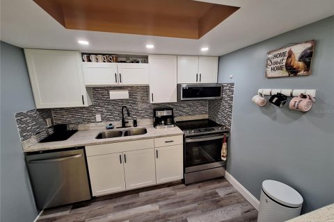 Condo in Port Charlotte, Florida, 2 bedrooms  № 1826491 - photo 20