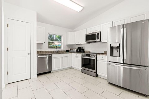 Villa ou maison à vendre à Vero Beach, Floride: 3 chambres, 120.22 m2 № 2084794 - photo 10