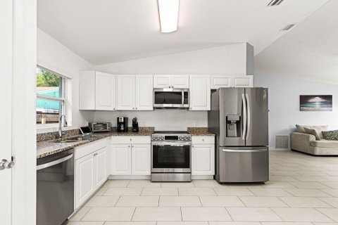 Villa ou maison à vendre à Vero Beach, Floride: 3 chambres, 120.22 m2 № 2084794 - photo 9