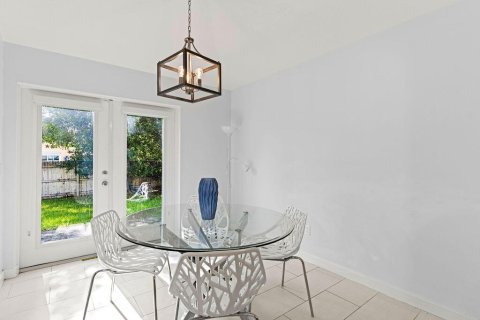 Villa ou maison à vendre à Vero Beach, Floride: 3 chambres, 120.22 m2 № 2084794 - photo 8