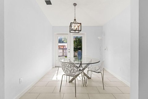 Villa ou maison à vendre à Vero Beach, Floride: 3 chambres, 120.22 m2 № 2084794 - photo 7