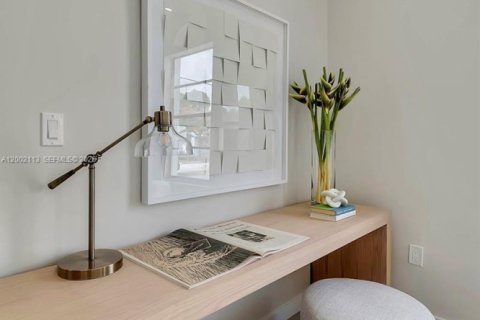 Apartment in Miami, Florida 1 bedroom, 68.38 sq.m. № 2067688 - photo 5