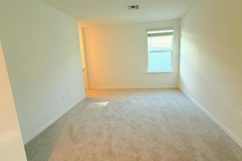 House in ANGELINE in Land O' Lakes, Florida 5 bedrooms, 205.78 sq.m. № 2379463 - photo 25