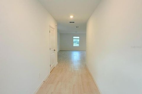 House in ANGELINE in Land O' Lakes, Florida 5 bedrooms, 205.78 sq.m. № 2379463 - photo 27