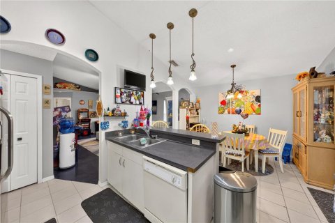 Villa ou maison à vendre à Orlando, Floride: 3 chambres, 124.4 m2 № 2437248 - photo 10