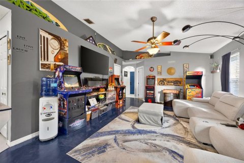 Villa ou maison à vendre à Orlando, Floride: 3 chambres, 124.4 m2 № 2437248 - photo 3