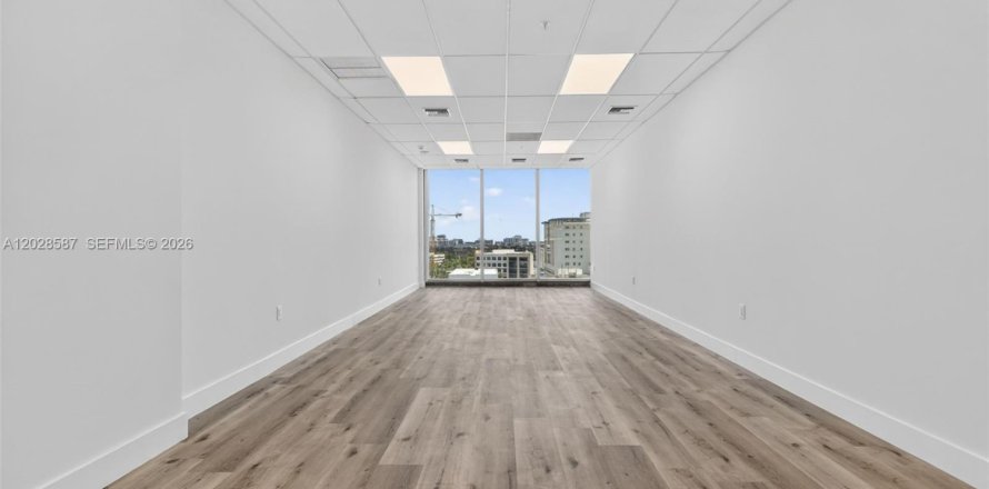 Immobilier commercial à Aventura, Floride № 2192436