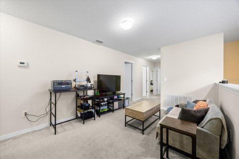 Casa en venta en Brandon, Florida, 5 dormitorios, 243.4 m2 № 1786071 - foto 17