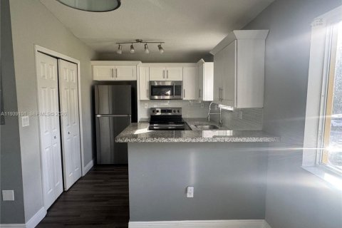 Condominio en venta en Homestead, Florida, 3 dormitorios, 109.25 m2 № 2000413 - foto 11