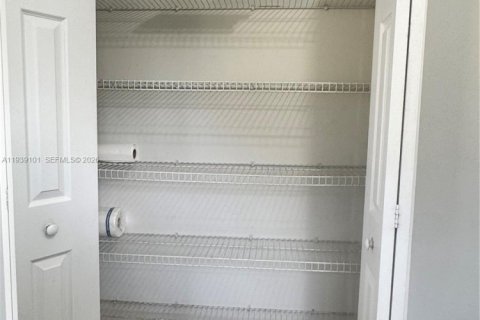 Condominio en venta en Homestead, Florida, 3 dormitorios, 109.25 m2 № 2000413 - foto 17