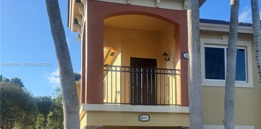 Condominio en Homestead, Florida, 3 dormitorios  № 2000413