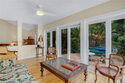 House in Cooper City, Florida 4 bedrooms, 213.12 sq.m. № 1797654 - photo 16