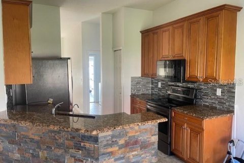 House in Kissimmee, Florida 3 bedrooms, 144.74 sq.m. № 1597811 - photo 2