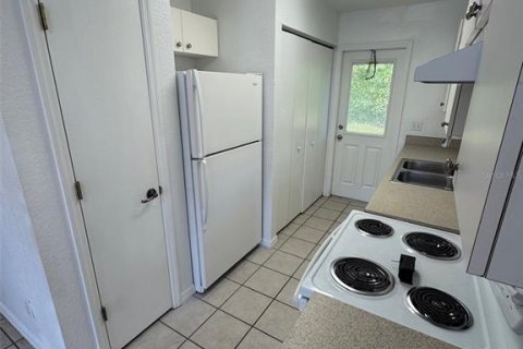 Apartamento en alquiler en Belleview, Florida, 2 dormitorios, 74.32 m2 № 1913635 - foto 5