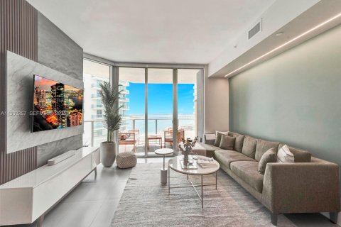 Снять в аренду кондоминиум в Майами, Флорида 2 спальни, 92.62м2, № 1991177 - фото 1