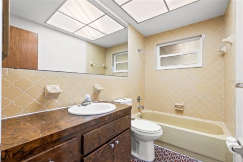 Купить виллу или дом в Сент-Питерсберг, Флорида 5 комнат, 144.37м2, № 1509799 - фото 25