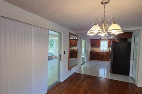 House in New Port Richey, Florida 2 bedrooms, 107.4 sq.m. № 2100723 - photo 8