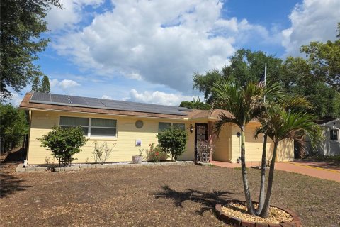 House in New Port Richey, Florida 2 bedrooms, 107.4 sq.m. № 2100723 - photo 5