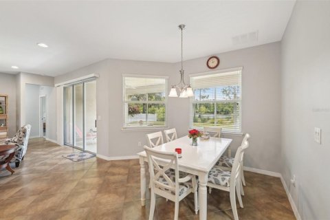 House in Parrish, Florida 4 bedrooms, 281.77 sq.m. № 1654902 - photo 13