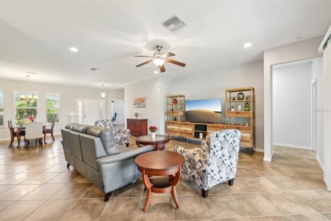 House in Parrish, Florida 4 bedrooms, 281.77 sq.m. № 1654902 - photo 10