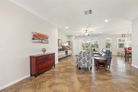 House in Parrish, Florida 4 bedrooms, 281.77 sq.m. № 1654902 - photo 8