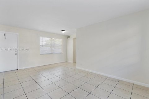 Appartement à louer à Hollywood, Floride: 1 chambre, 64.1 m2 № 2031782 - photo 7