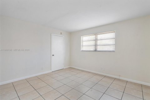 Appartement à louer à Hollywood, Floride: 1 chambre, 64.1 m2 № 2031782 - photo 15
