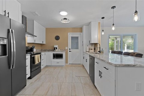 Villa ou maison à vendre à The Villages, Floride: 3 chambres, 128.95 m2 № 2221932 - photo 30