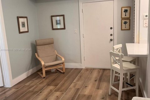 Снять в аренду кондоминиум в Майами-Бич, Флорида 1 спальня, 41.81м2, № 2004747 - фото 3