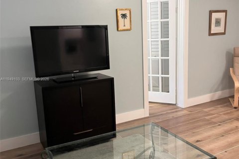 Снять в аренду кондоминиум в Майами-Бич, Флорида 1 спальня, 41.81м2, № 2004747 - фото 4