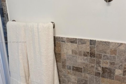 Снять в аренду кондоминиум в Майами-Бич, Флорида 1 спальня, 41.81м2, № 2004747 - фото 19