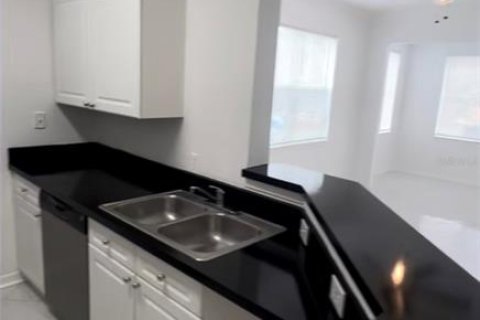 Copropriété à louer à Tampa, Floride: 1 chambre, 76.64 m2 № 2155777 - photo 6