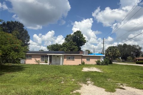 House in Fort Myers, Florida 4 bedrooms, 187.48 sq.m. № 2367111