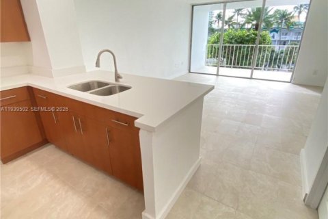 Copropriété à vendre à North Bay Village, Floride: 53.6 m2 № 1997568 - photo 4