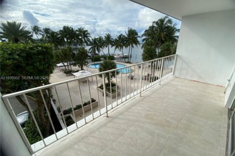 Copropriété à vendre à North Bay Village, Floride: 53.6 m2 № 1997568 - photo 12