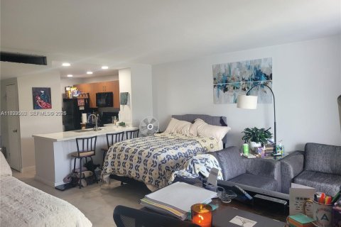 Copropriété à vendre à North Bay Village, Floride: 53.6 m2 № 1997568 - photo 9