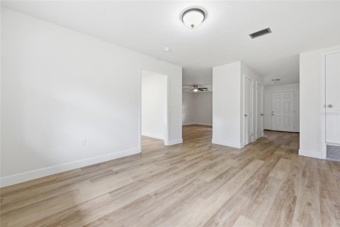 Casa en venta en Lake City, Florida, 3 dormitorios, 165.27 m2 № 2143594 - foto 6