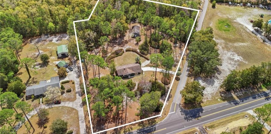 Casa en Lake City, Florida 3 dormitorios, 165.27 m2 № 2143594