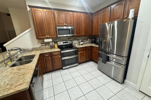 Touwnhouse à vendre à Orlando, Floride: 3 chambres, 156.63 m2 № 2344800 - photo 17