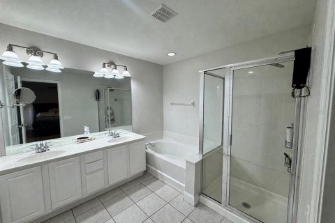 Touwnhouse à vendre à Orlando, Floride: 3 chambres, 156.63 m2 № 2344800 - photo 10