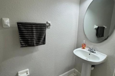 Touwnhouse à vendre à Orlando, Floride: 3 chambres, 156.63 m2 № 2344800 - photo 21