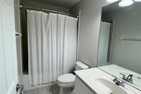 Touwnhouse à vendre à Orlando, Floride: 3 chambres, 156.63 m2 № 2344800 - photo 16