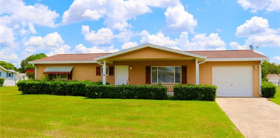 House in Ocala, Florida 2 bedrooms, 106.28 sq.m. № 1876368