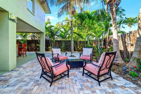 Casa en venta en Redington Beach, Florida, 3 dormitorios, 182.92 m2 № 2097620 - foto 6