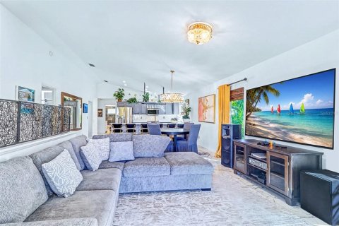 Casa en venta en Redington Beach, Florida, 3 dormitorios, 182.92 m2 № 2097620 - foto 20