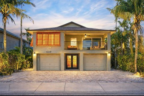 Casa en venta en Redington Beach, Florida, 3 dormitorios, 182.92 m2 № 2097620 - foto 2