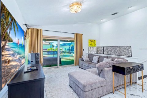 Casa en venta en Redington Beach, Florida, 3 dormitorios, 182.92 m2 № 2097620 - foto 11